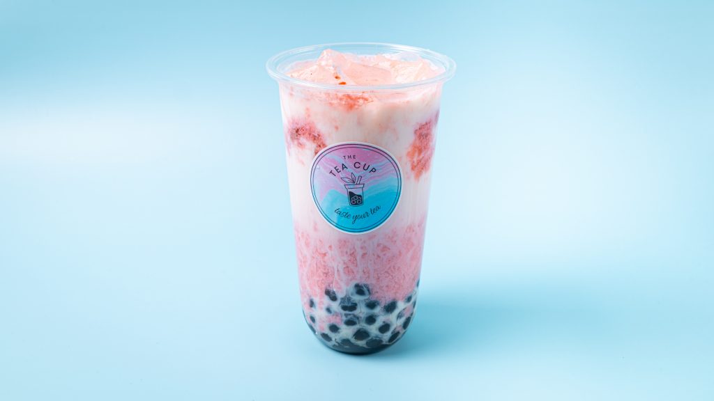 Strawberry Fresh Milk mit Tapioka-Perlen