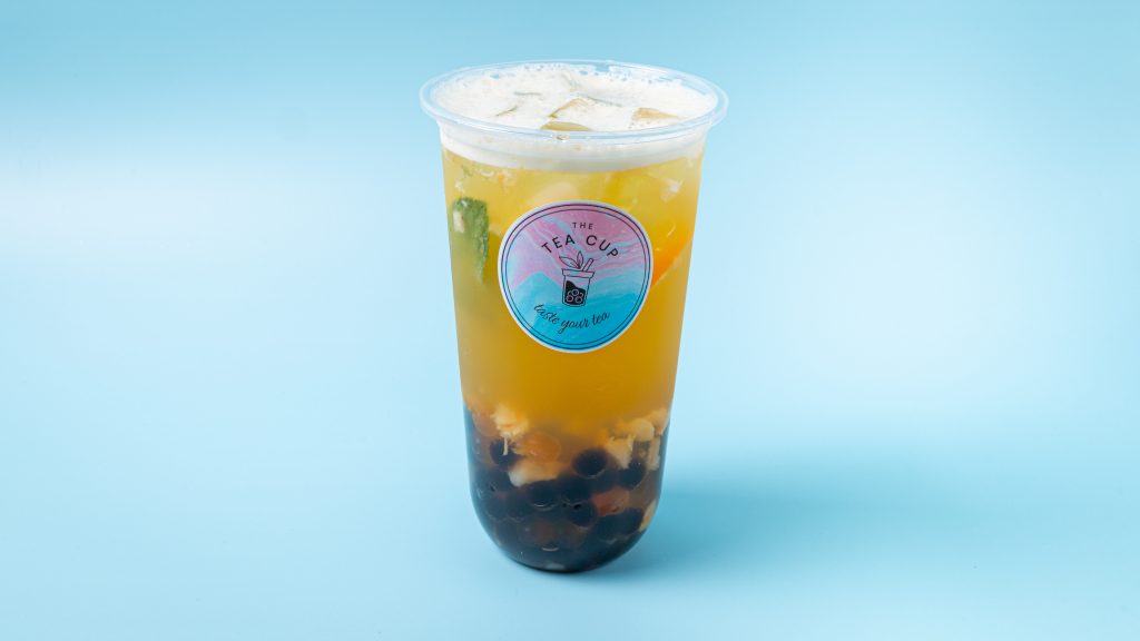 Litchi Tea mit Litchi-Stücken und Perlen